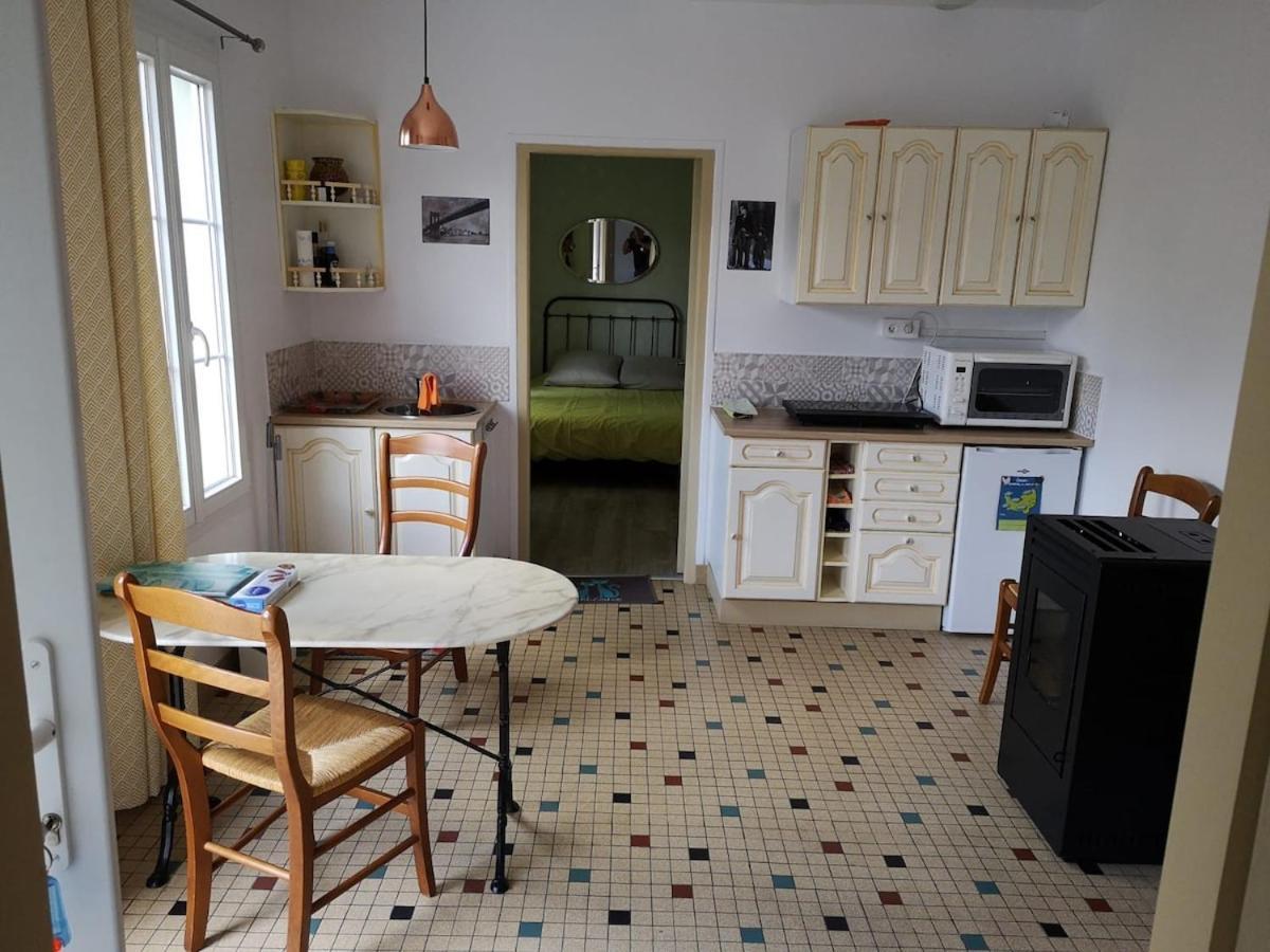 La Maisonnette - 5 Min Gare - Parking Facile - Netflix Appartement *