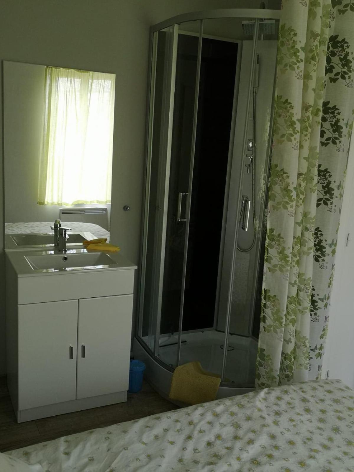 La Maisonnette - 5 Min Gare - Parking Facile - Netflix *
